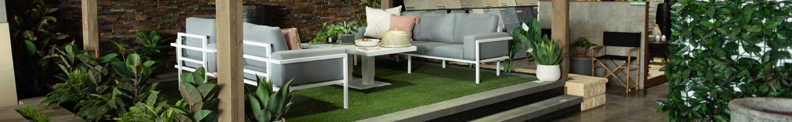 Exploring the Versatility of Grosfillex Commercial Furniture